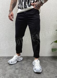 Мъжки изчистени дънки в черен цвят тип boyfriend A045