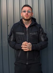 Мъжки спортен екип в черен цвят с аксесоар ципове L086-1